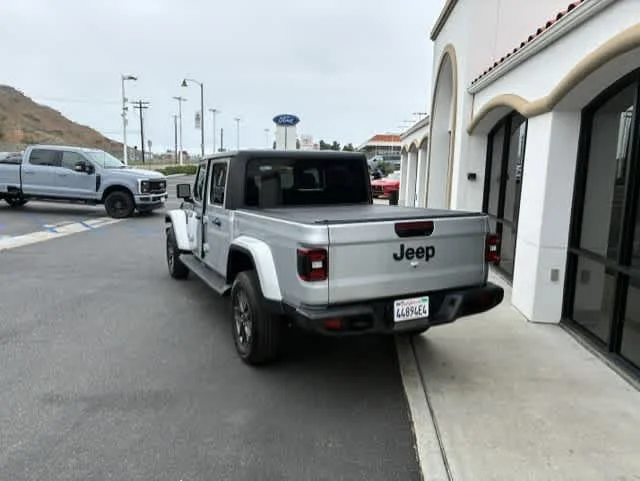 Used 2024 Silver Zynith Clearcoat Jeep Sport S image 4
