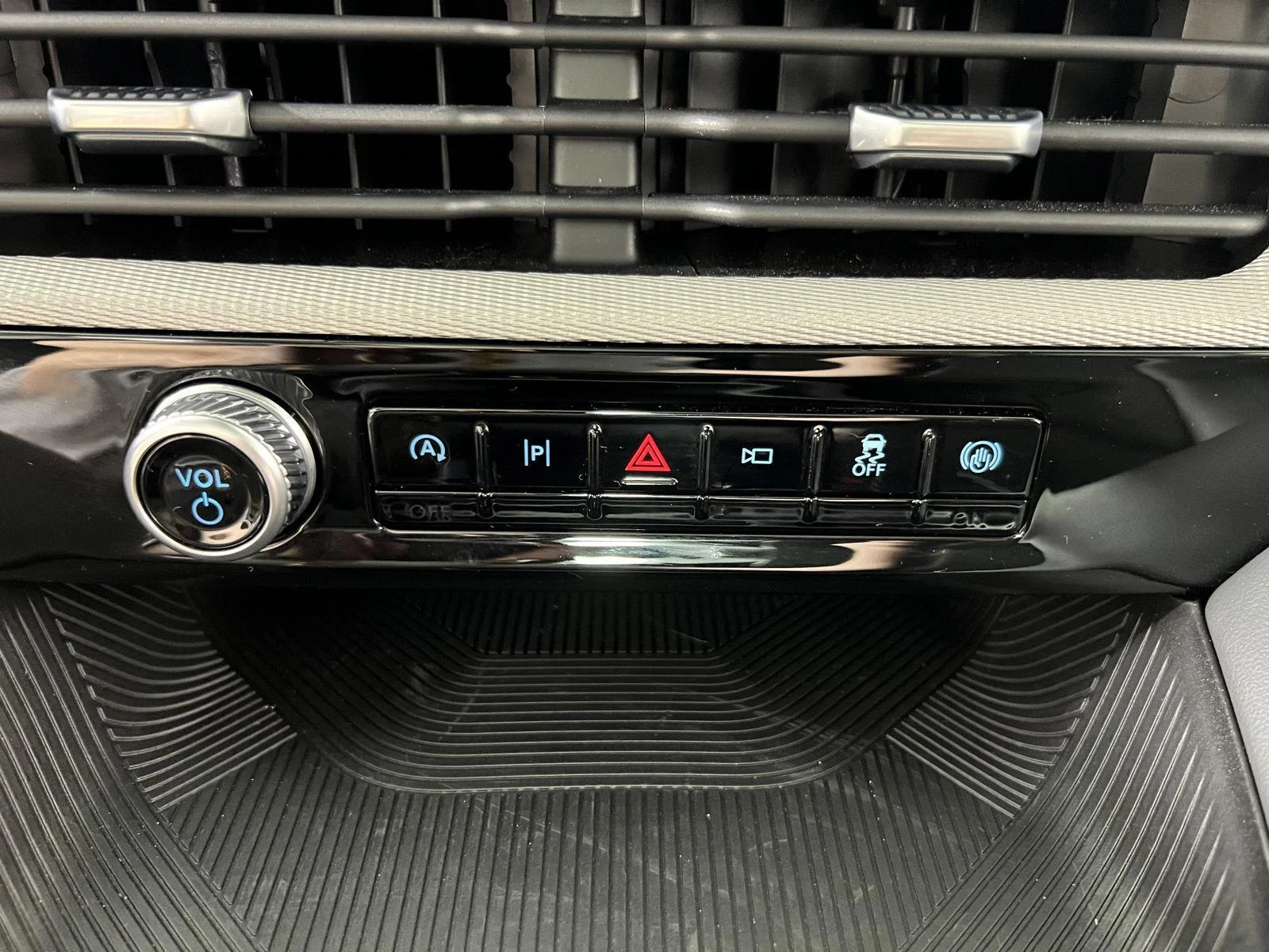 New 2026 Vapor Blue Ford Active image 20