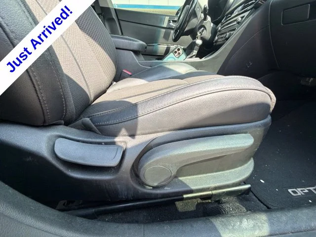 Used 2018 Blue Kia S image 25