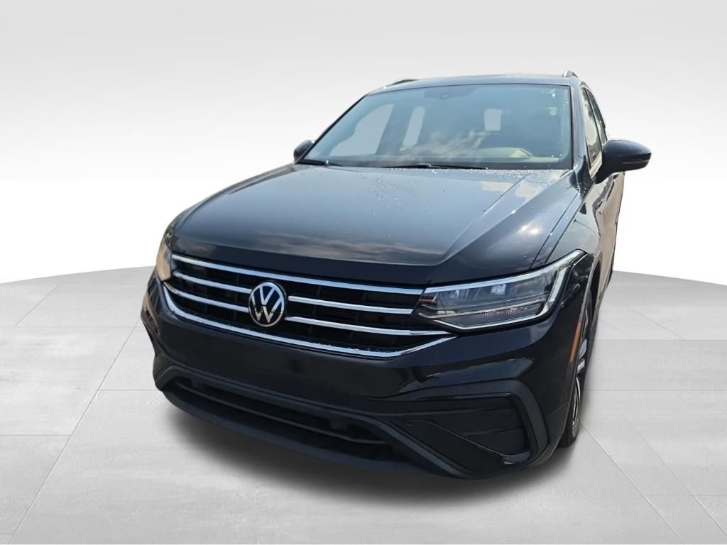 Used 2023 Black Volkswagen 2.0T S image 3