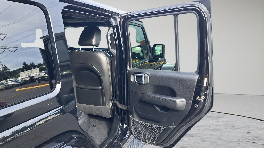Used 2020 Black Jeep Unlimited Sahara Altitude image 13