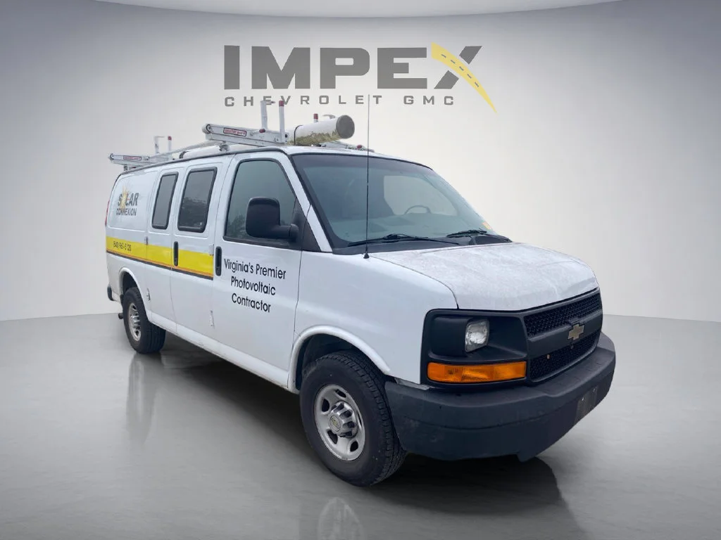 Used 2014 White Chevrolet Work Van image 7