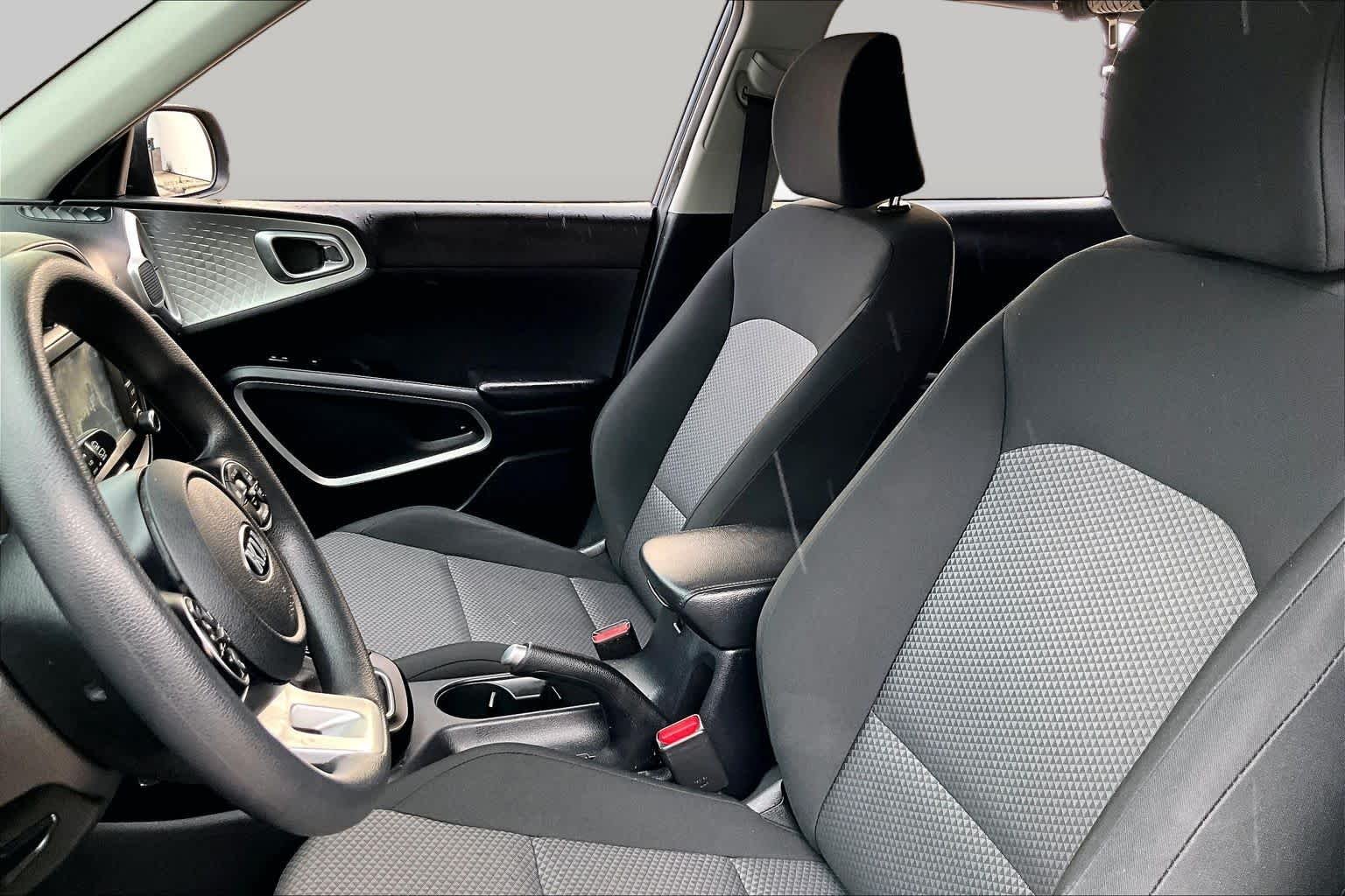 Used 2020 GREY Kia LX image 8