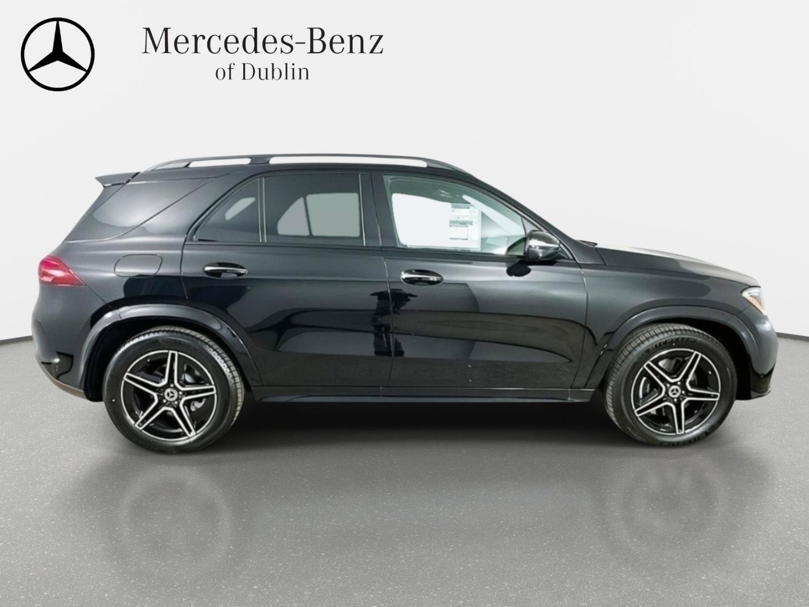 Used 2026 Obsidian Black Metallic Mercedes-Benz GLE 350 image 4