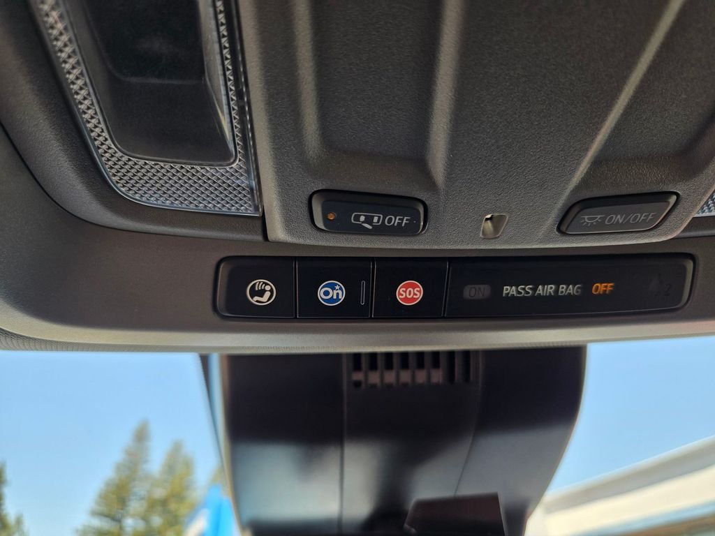 Used 2025 White Chevrolet Custom Trail Boss image 8