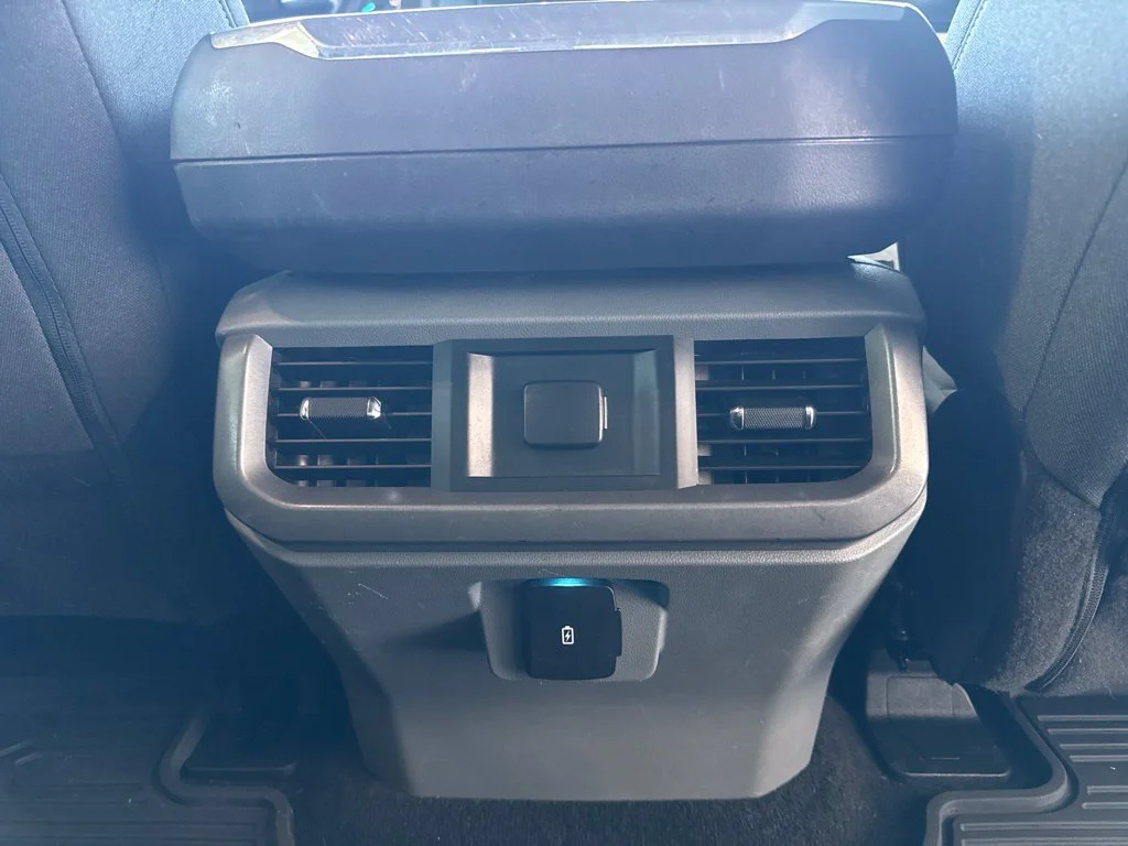 Used 2021 White Metallic Ford XLT image 48