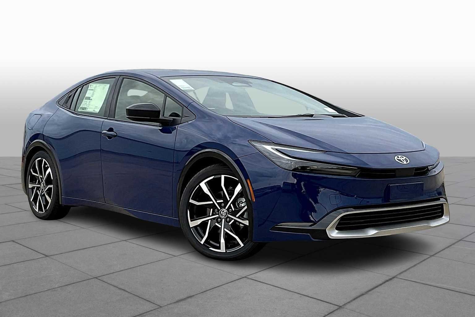 New 2026 Reservoir Blue Toyota XSE image 2