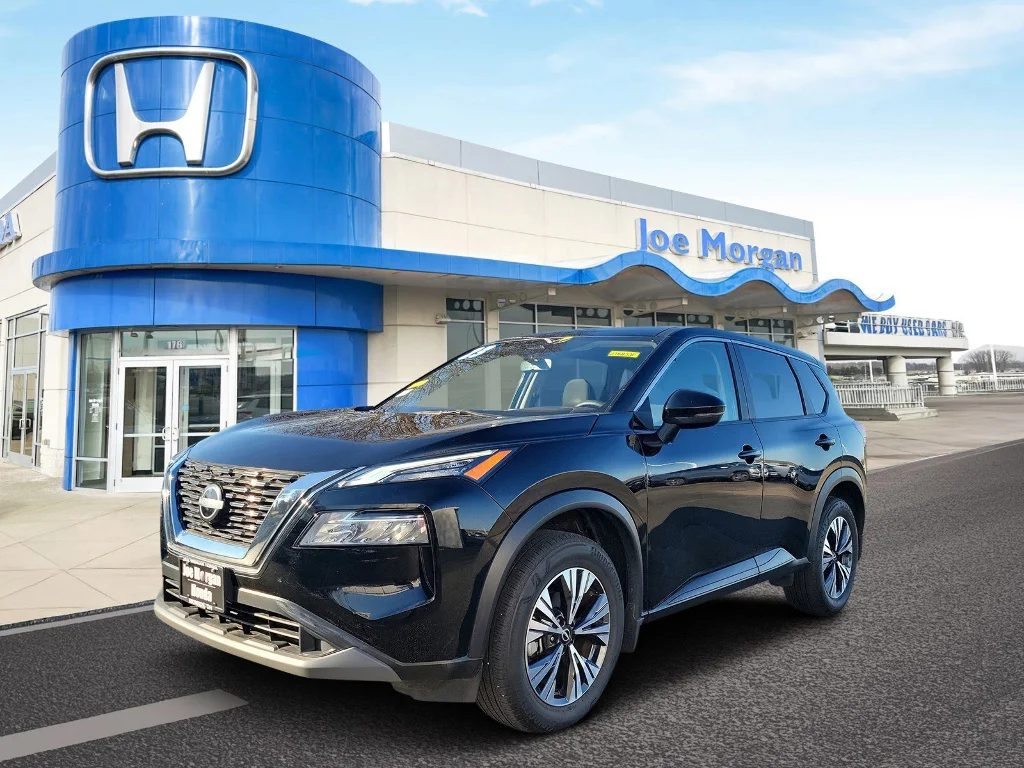 Used 2023 Super Black Nissan SV image 2