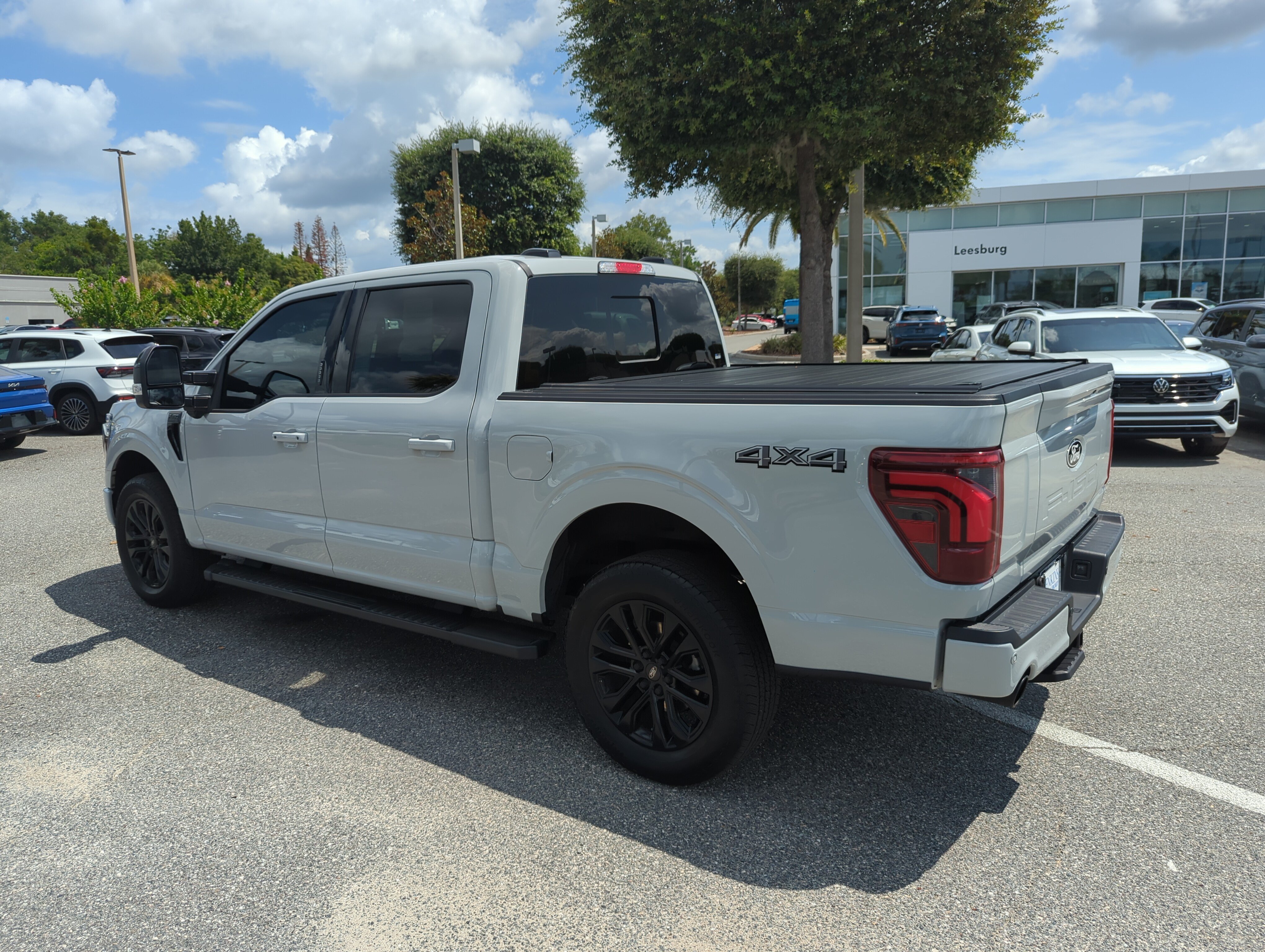 Used 2024 Avalanche Ford LARIAT image 7