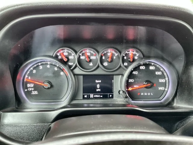 Used 2022 White Chevrolet Custom image 12