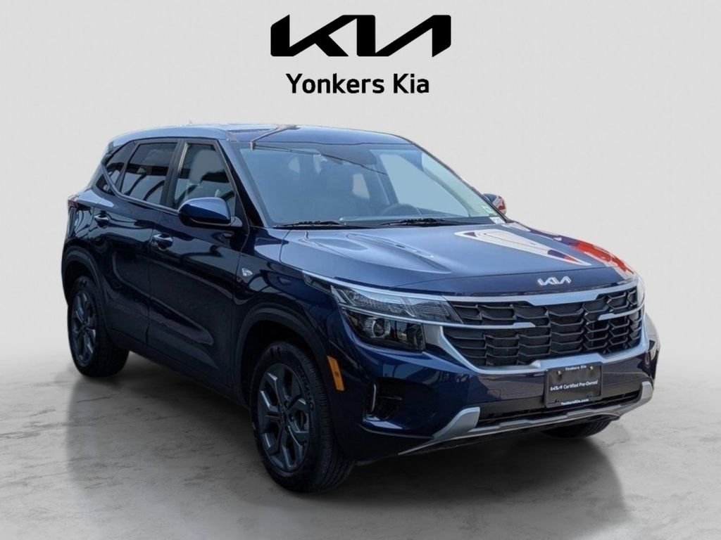 Certified Used 2025 Blue Kia LX image 4