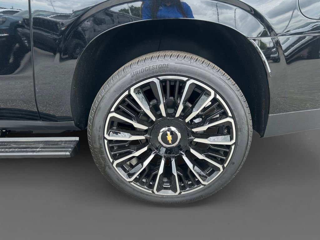 2026 Chevrolet Suburban High Country - Photo 8