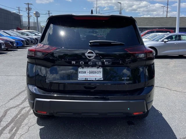 2025 Nissan Rogue SV - Photo 5