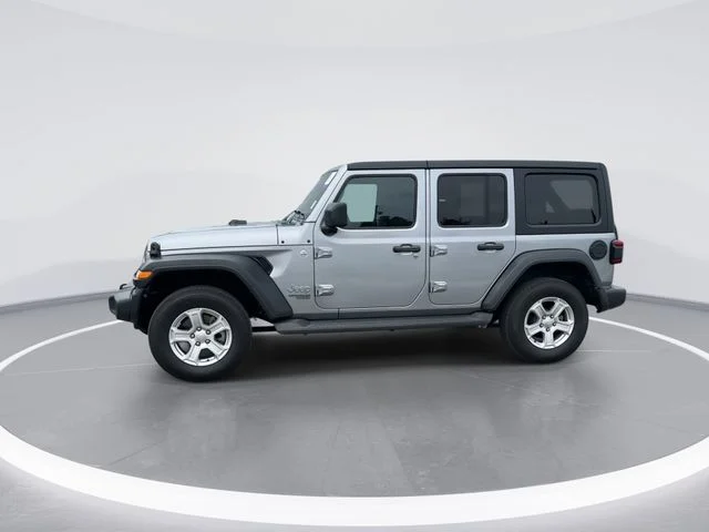 Used 2020 Silver Jeep Unlimited Sport S image 4