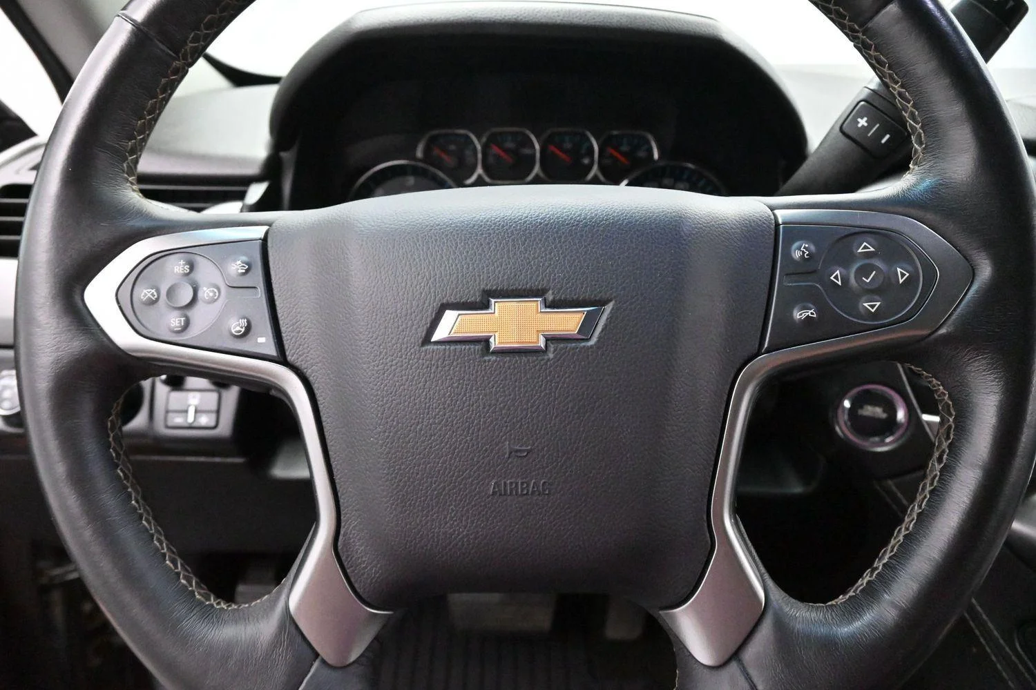 Used 2018 PEPPERDUST METALLIC Chevrolet LT image 21