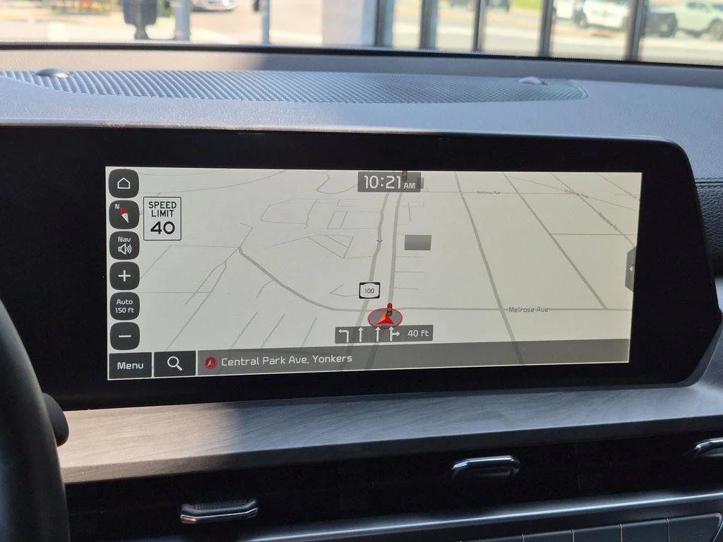 Used 2024 White Kia EX X-Line image 19