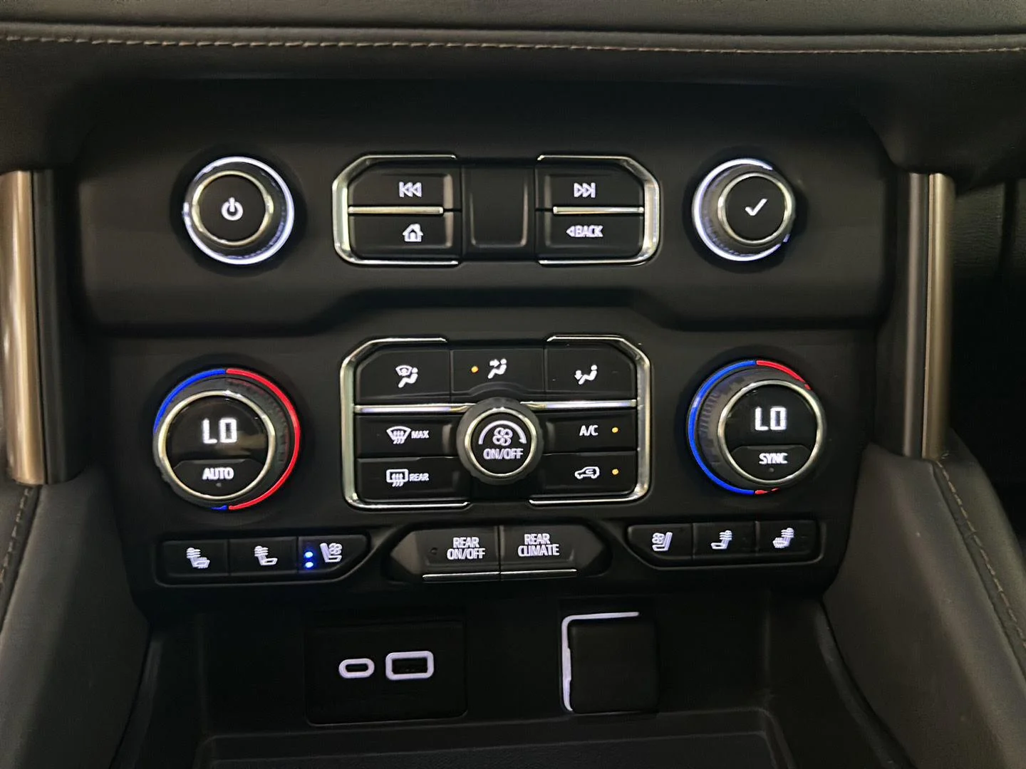 Used 2023 Dark Ash Metallic Chevrolet High Country image 22