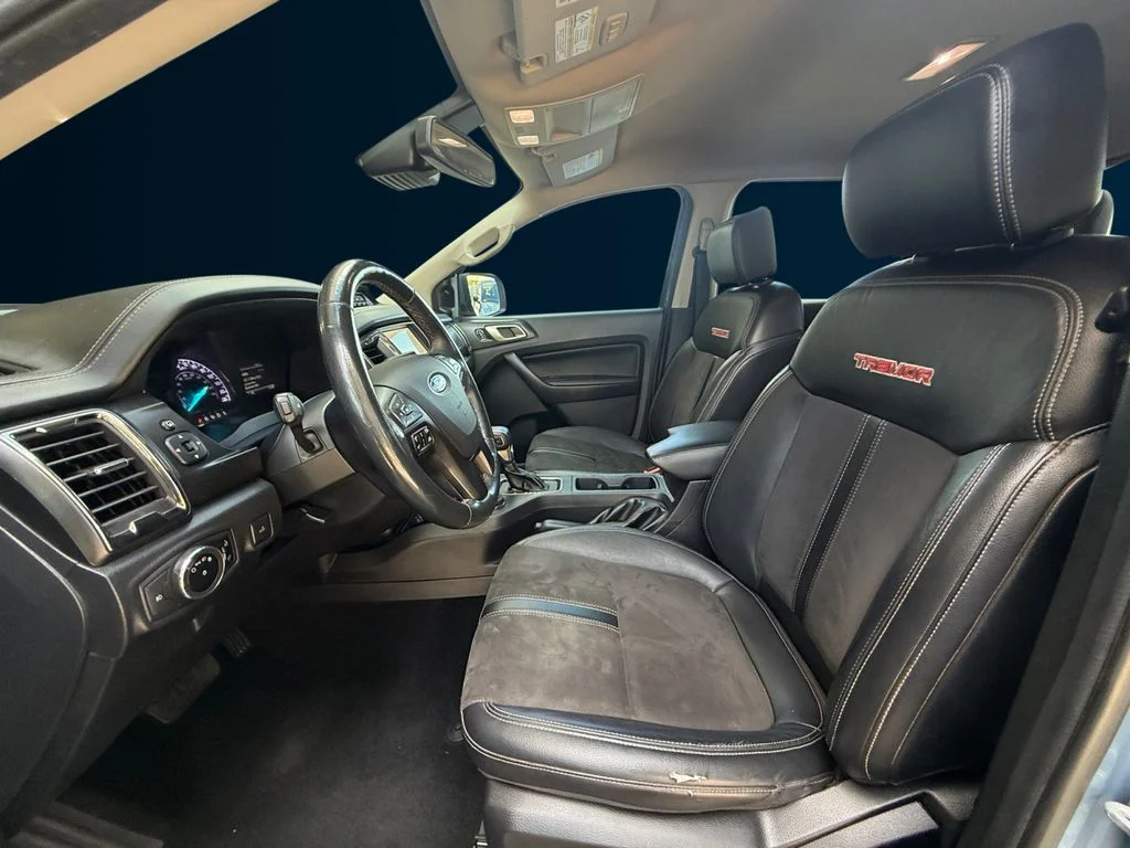 Used 2023 Gray Ford Lariat image 10