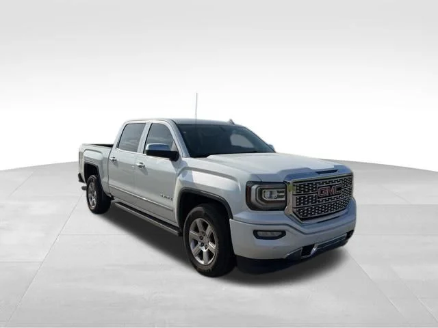 2016 GMC Sierra 4WD Crew Cab Short Box's photo