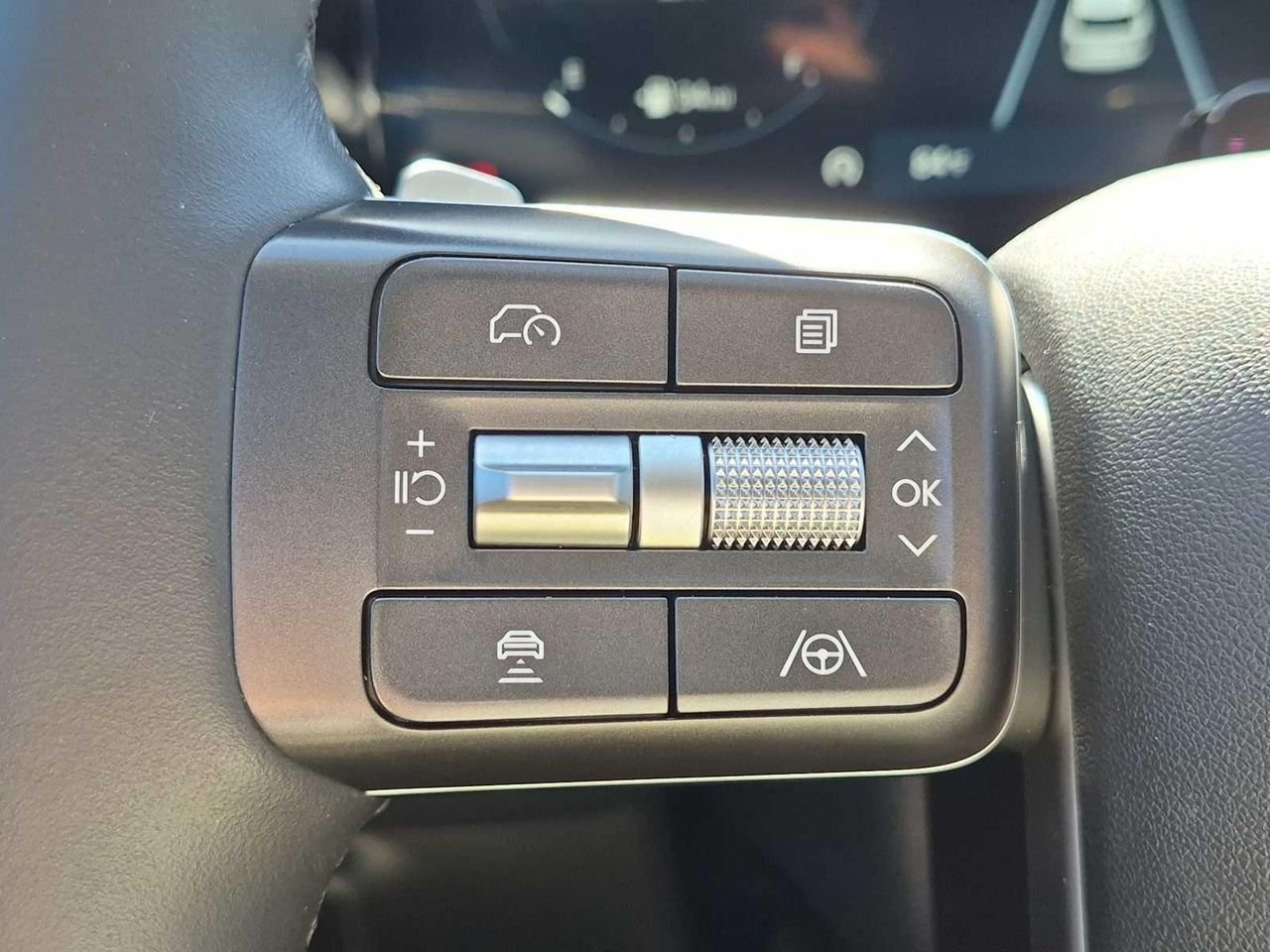 New 2026 Titan Green Hyundai SEL AWD image 23