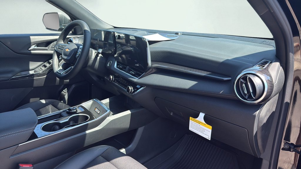 New 2027 Mosaic Black Metallic Chevrolet FWD LT image 39