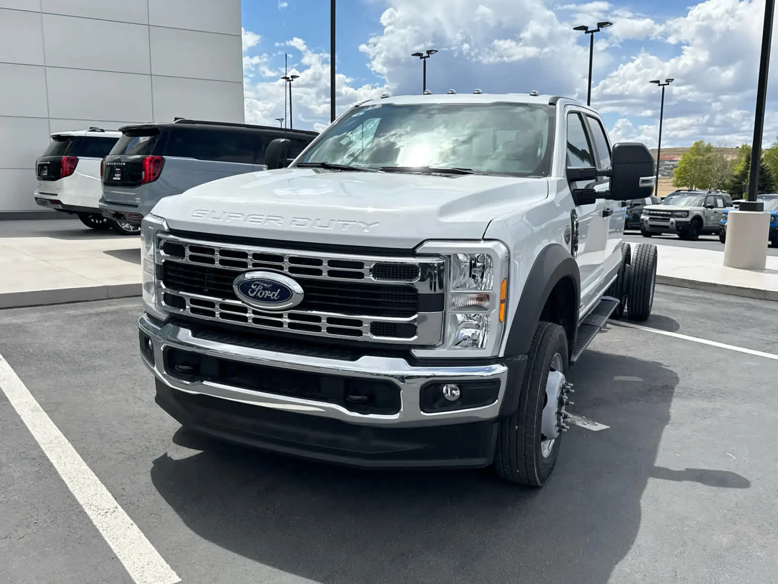 New 2026 Oxford White Ford F-550® XL image 3
