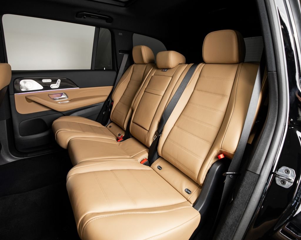 New 2026 Black Mercedes-Benz GLS 450 image 9