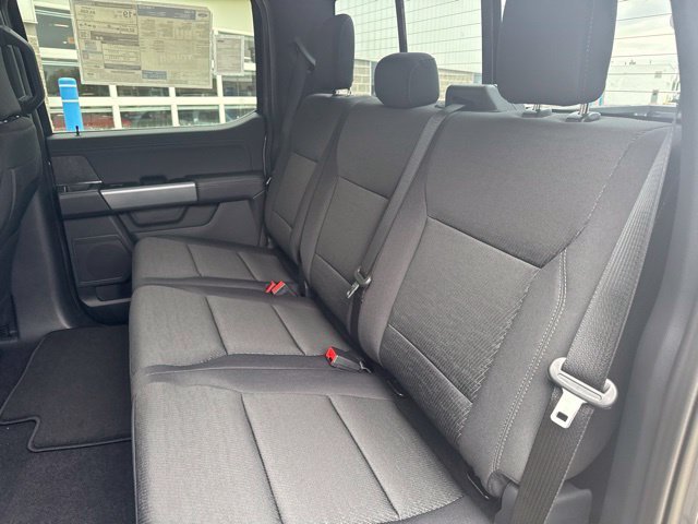 New 2026 Carbonized Gray Metallic Ford XLT image 13