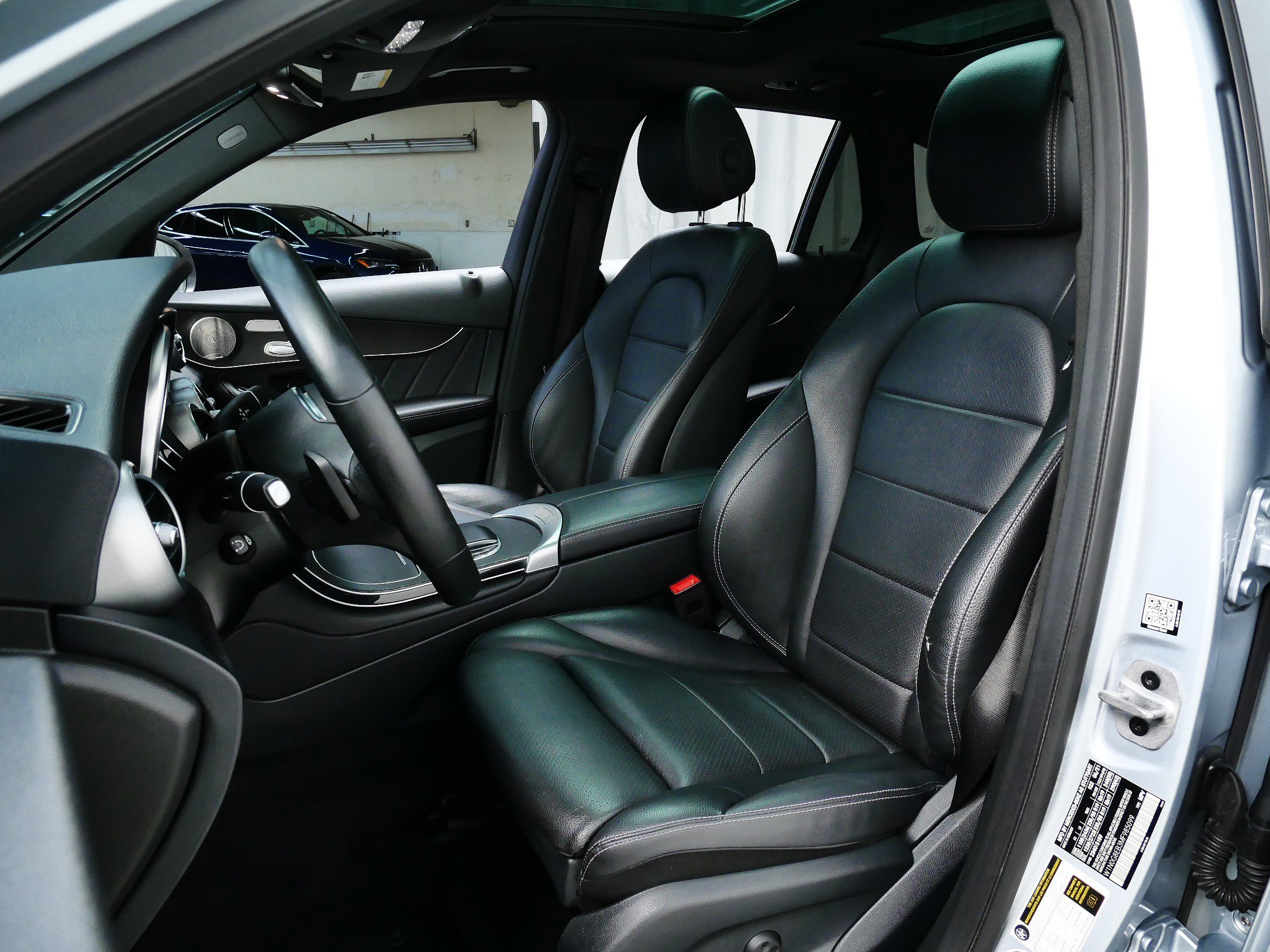 Certified 2021 Mercedes-Benz GLC GLC300 with VIN W1N0G8EB3MF985099 for sale in Minnetonka, Minnesota