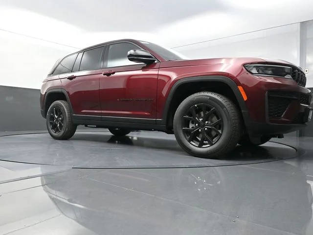 New 2026 Velvet Red Pearlcoat Jeep Altitude image 19