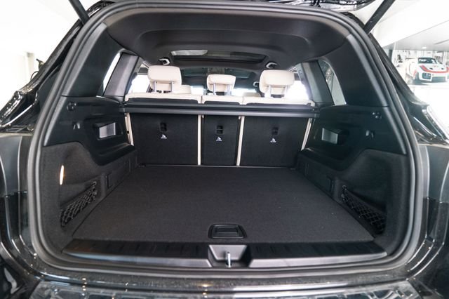 New 2026 Night Black Mercedes-Benz GLB 250 image 34