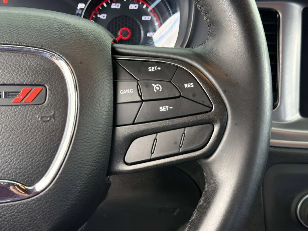 Used 2023 Green Dodge SXT image 18