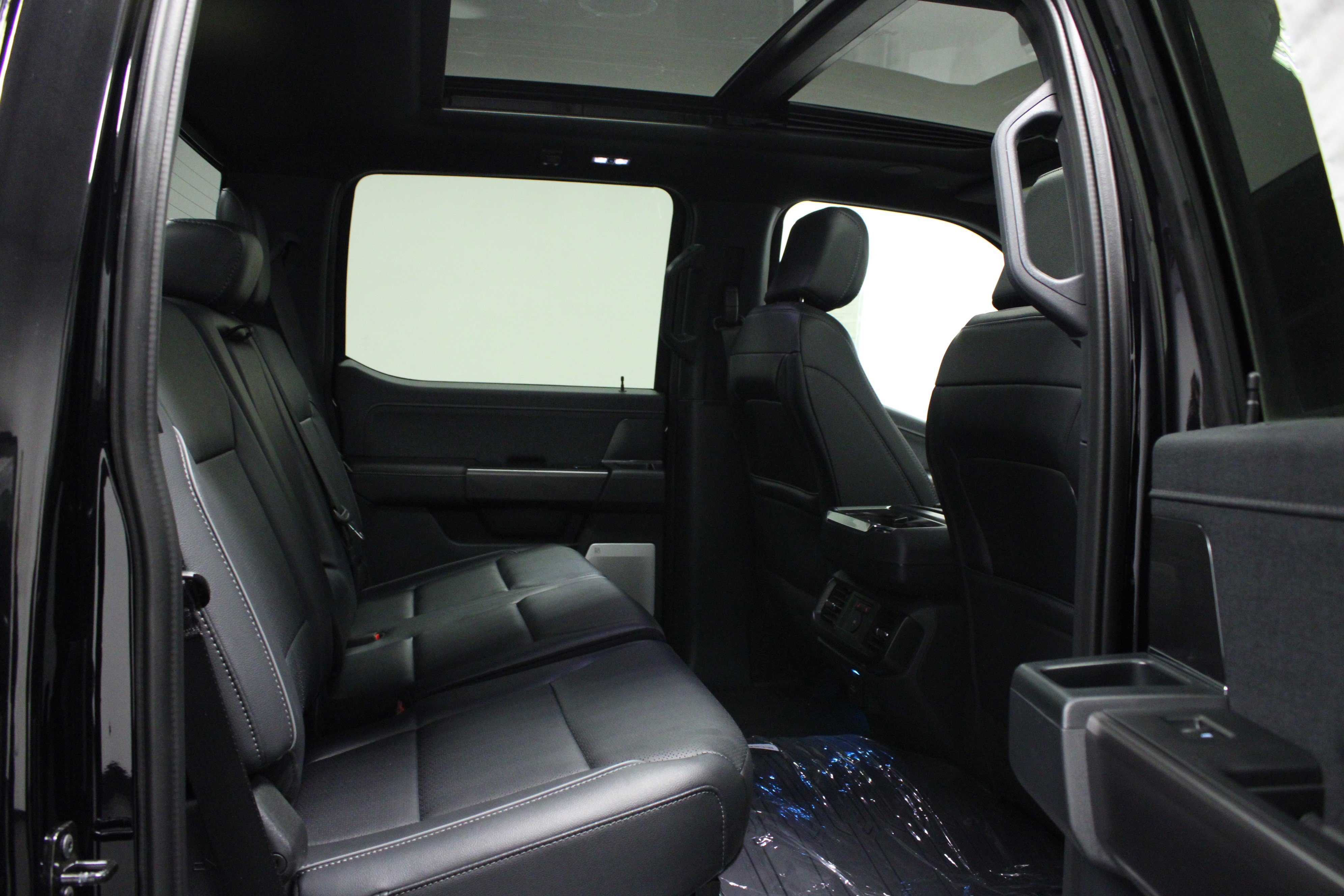 New 2026 Agate Black Metallic Ford LARIAT image 16