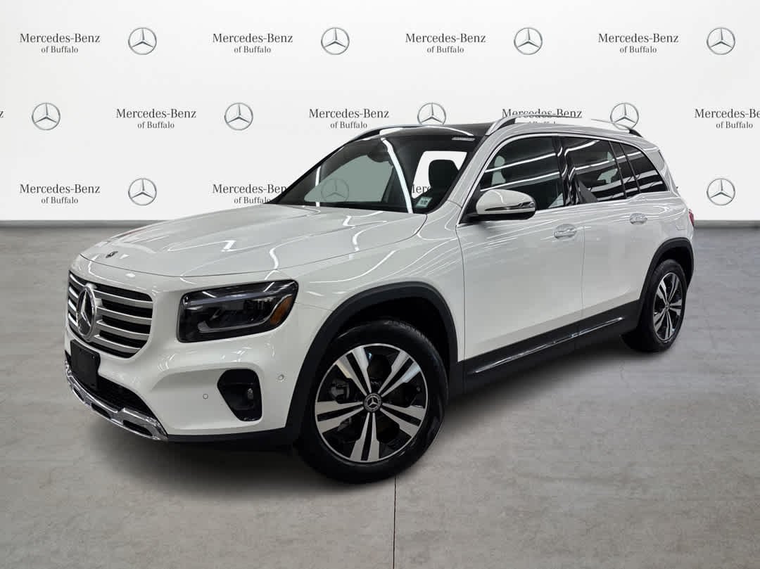 2025 Mercedes-Benz GLB GLB 250 4MATIC's photo