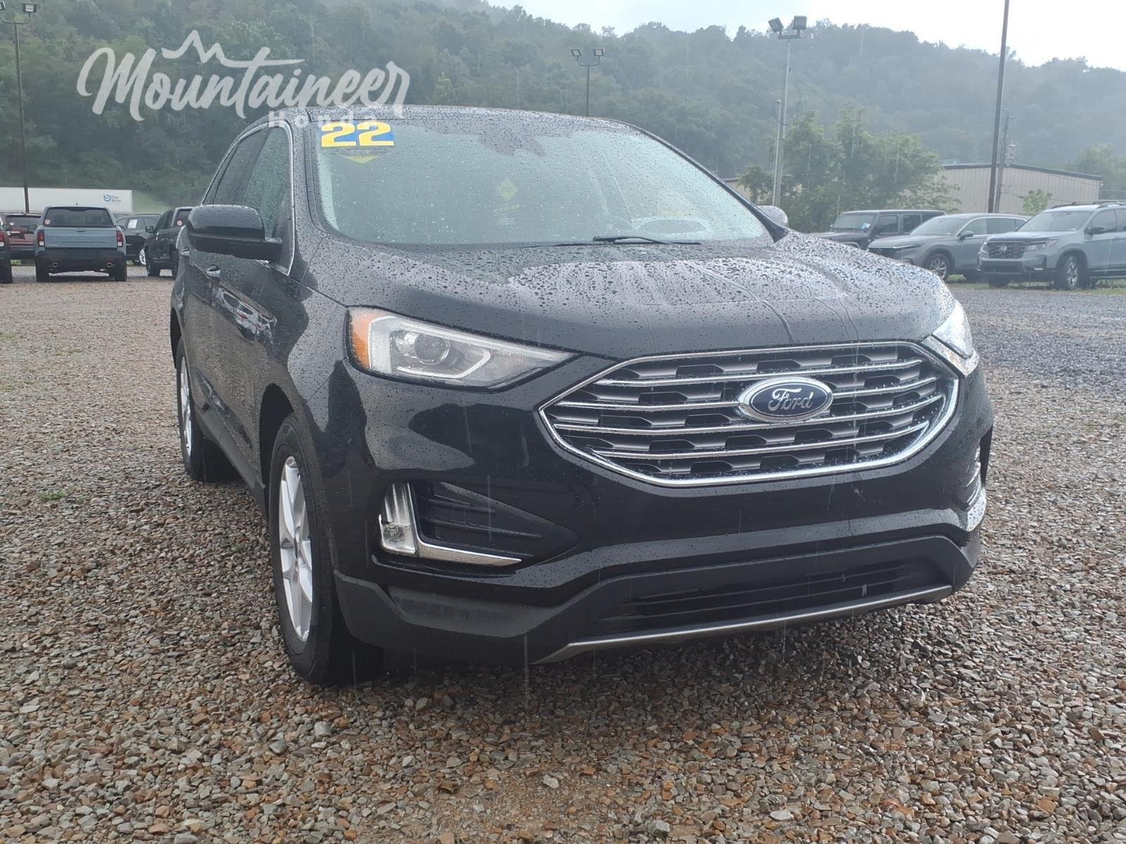 Used 2022 Agate Black Ford SEL image 2