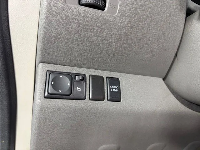 Used 2013 Silver Nissan SV image 13