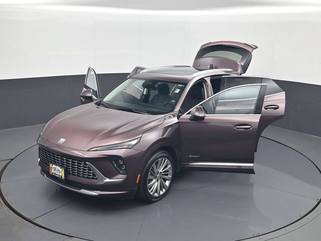 Used 2024 Smokey Amethyst Metallic Buick Avenir image 30