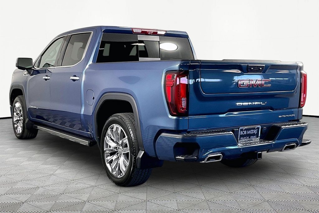 Used 2025 Blue GMC Denali image 4