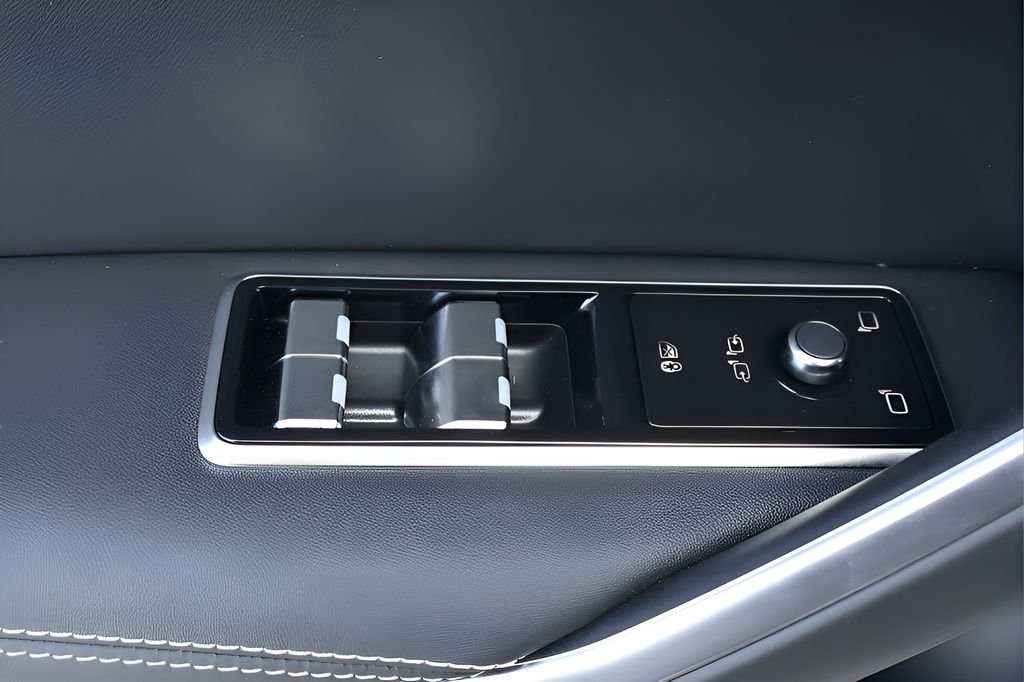 2026 Jaguar F-Pace R-Dynamic S - Photo 9