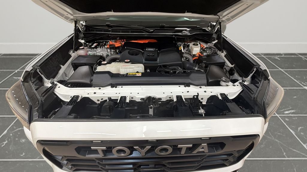 Used 2023 Beige Toyota Platinum image 27