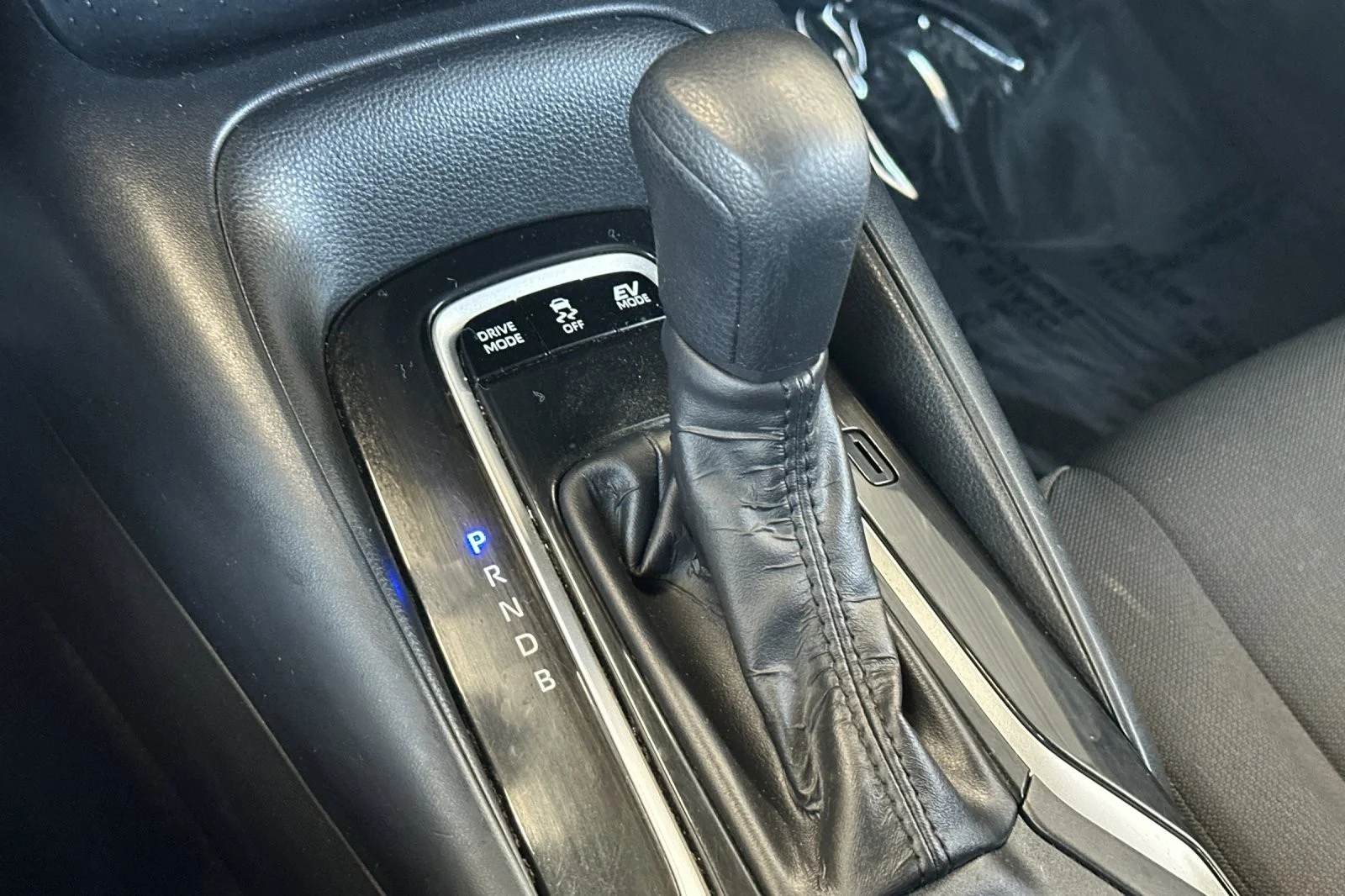 Certified Used 2024 CLASSIC SILVER Toyota Hybrid LE image 19
