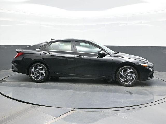 New 2026 Black Hyundai Limited image 8