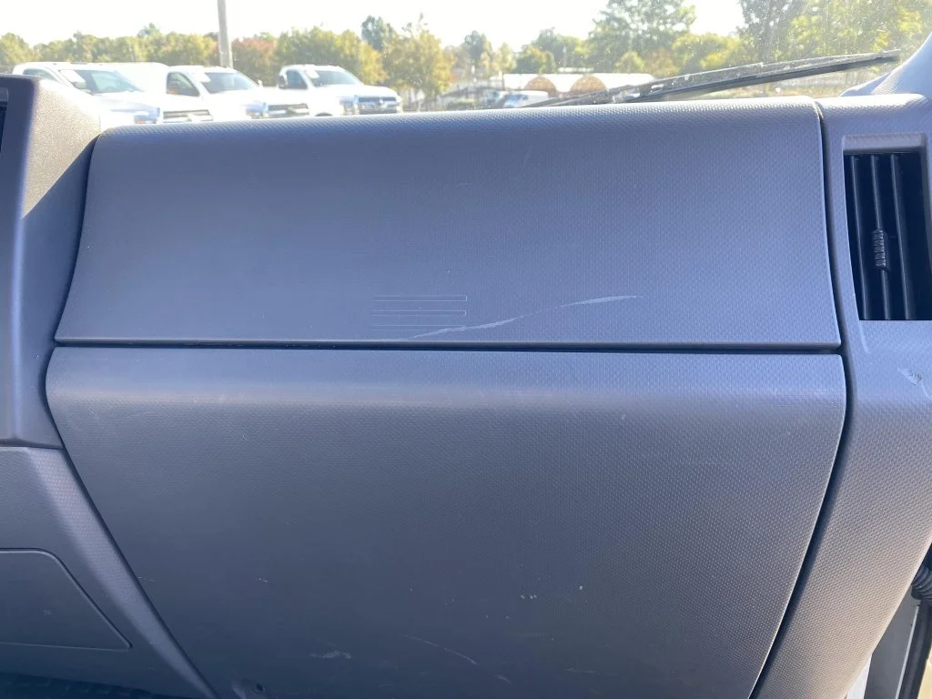 Used 2019  Isuzu Rollback image 29