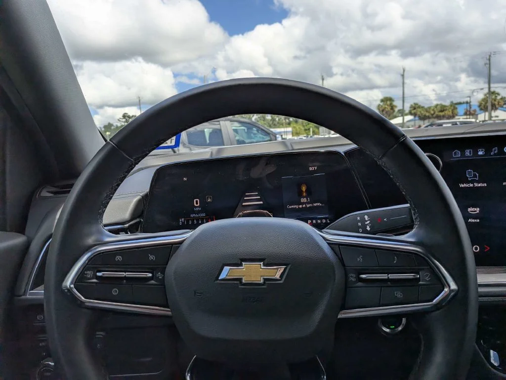 Used 2025 Gray Chevrolet LS image 23