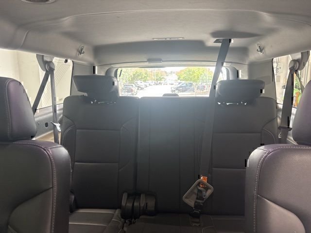 Used 2020 Silver Chevrolet Premier image 22
