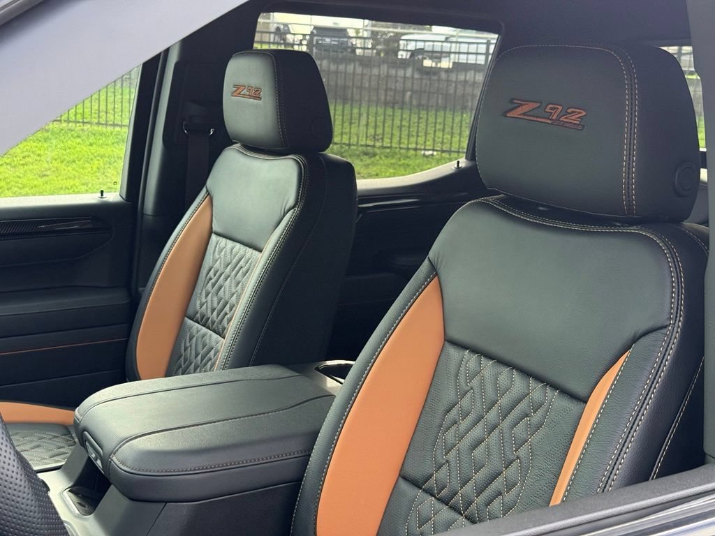 New 2026 Onyx Black GMC AT4 image 18
