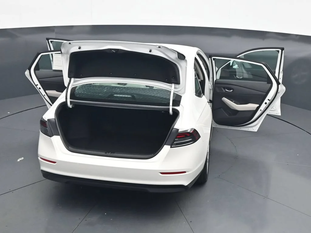 New 2026 Platinum White Pearl Honda LX image 44