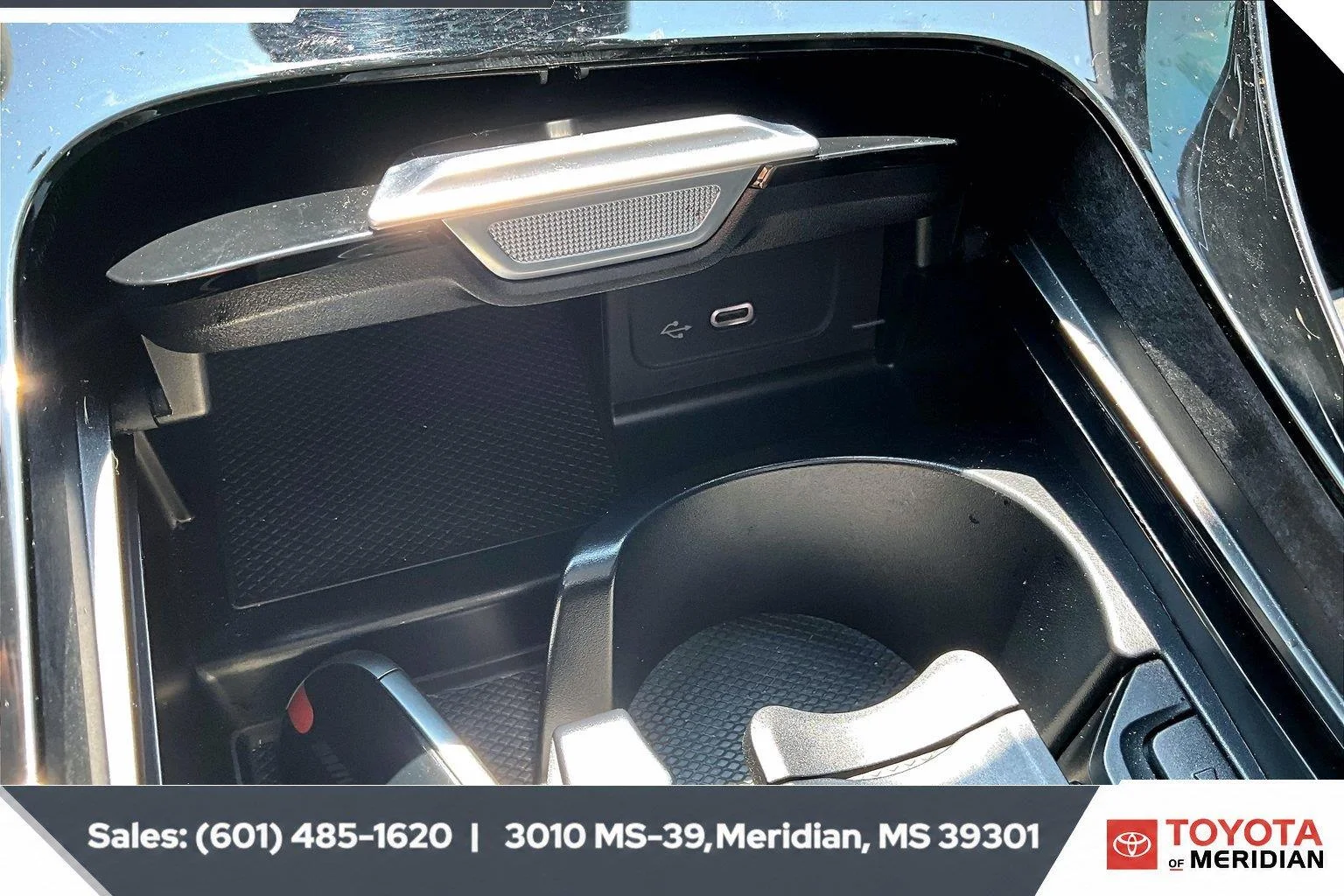 Used 2023 Polar White Mercedes-Benz AMG® C 43 image 23