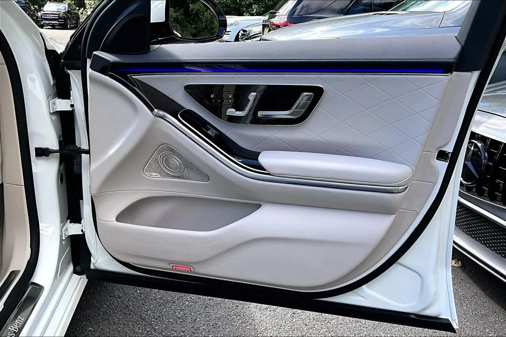 Certified Used 2021 White Mercedes-Benz S 580 image 19