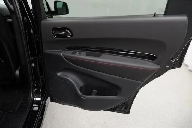 New 2026 Diamond Black Clear-Coat Exterior Paint Dodge GT PLUS image 31